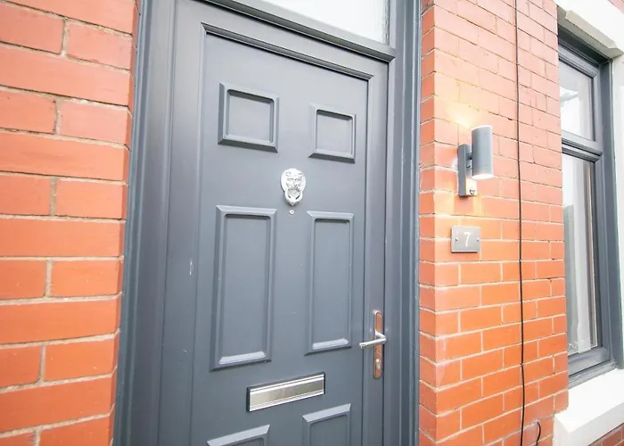 Stunning House Near Blackpool Attractions
